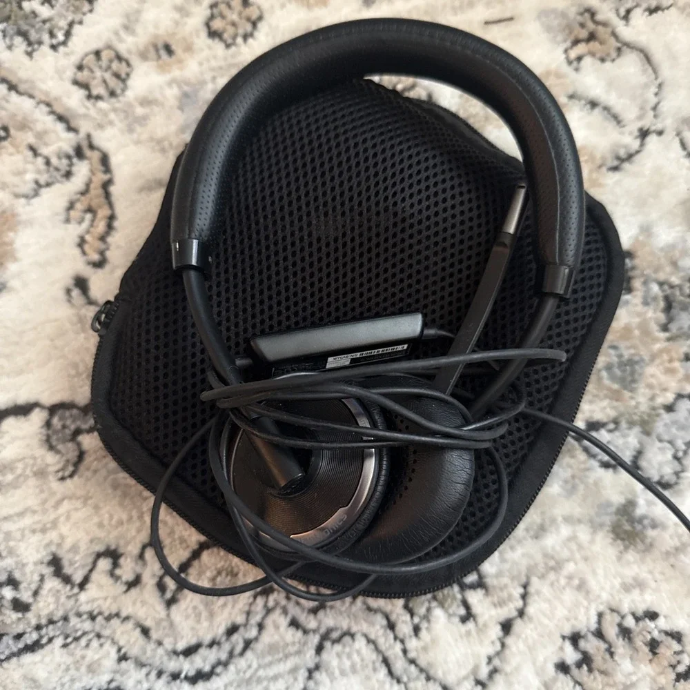 Plantronics Blackwire C520-M Set of 2 Binaural Headsets with 1 carry case